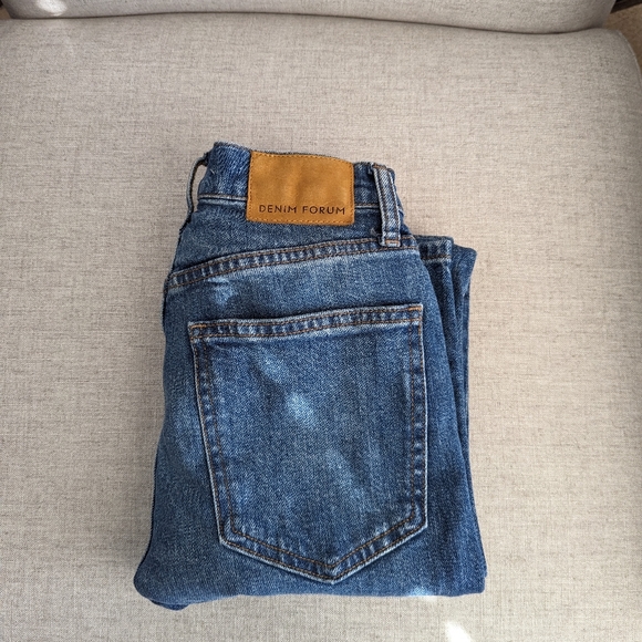 Aritzia Denim Forum Arlo High Rise Straight Jeans - Picture 2 of 6